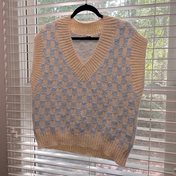 English Factory Sweater Vest - Medium - Picture 3 of 5